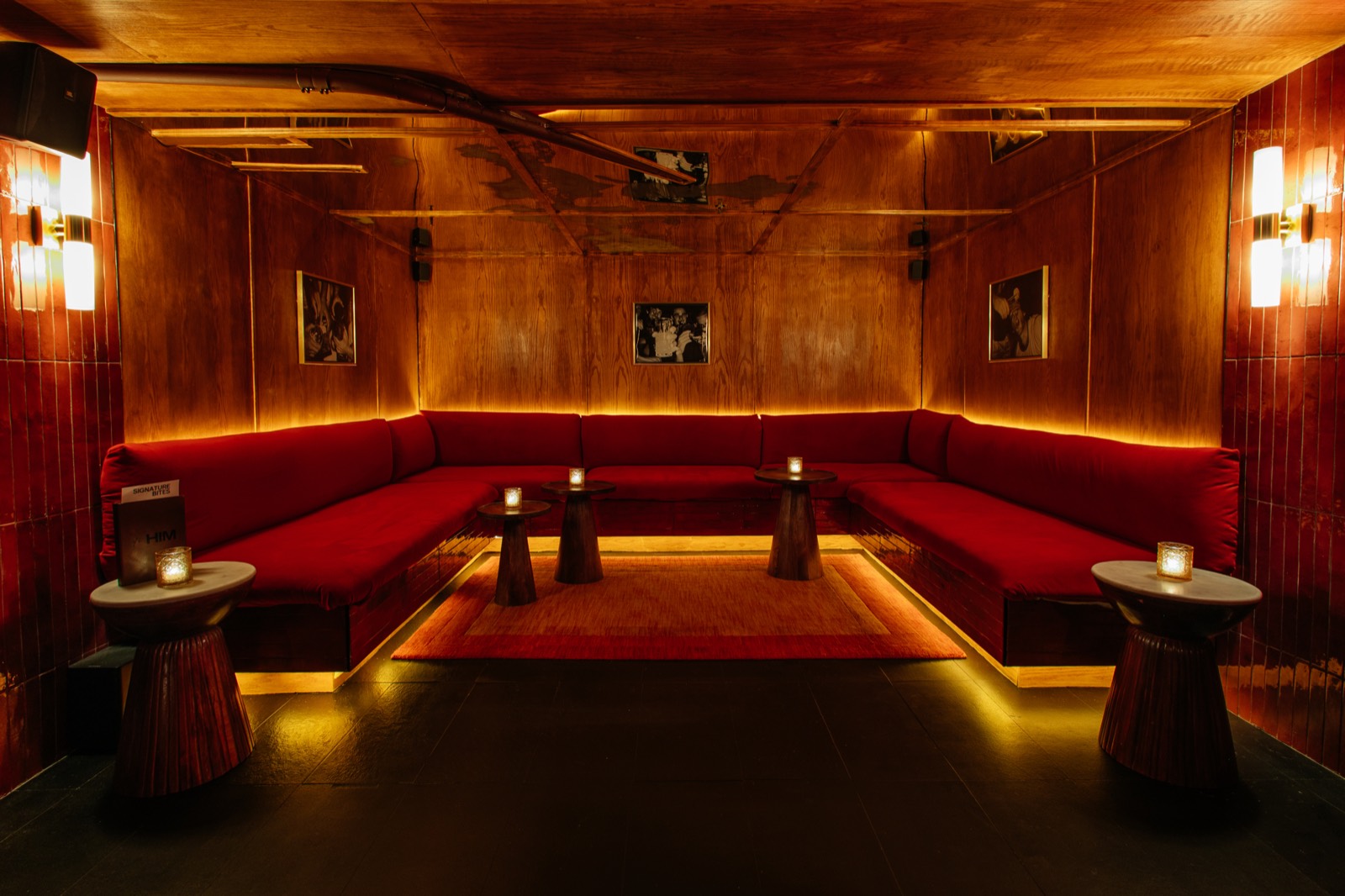 The Meeting Room set with banquette seating around a private table